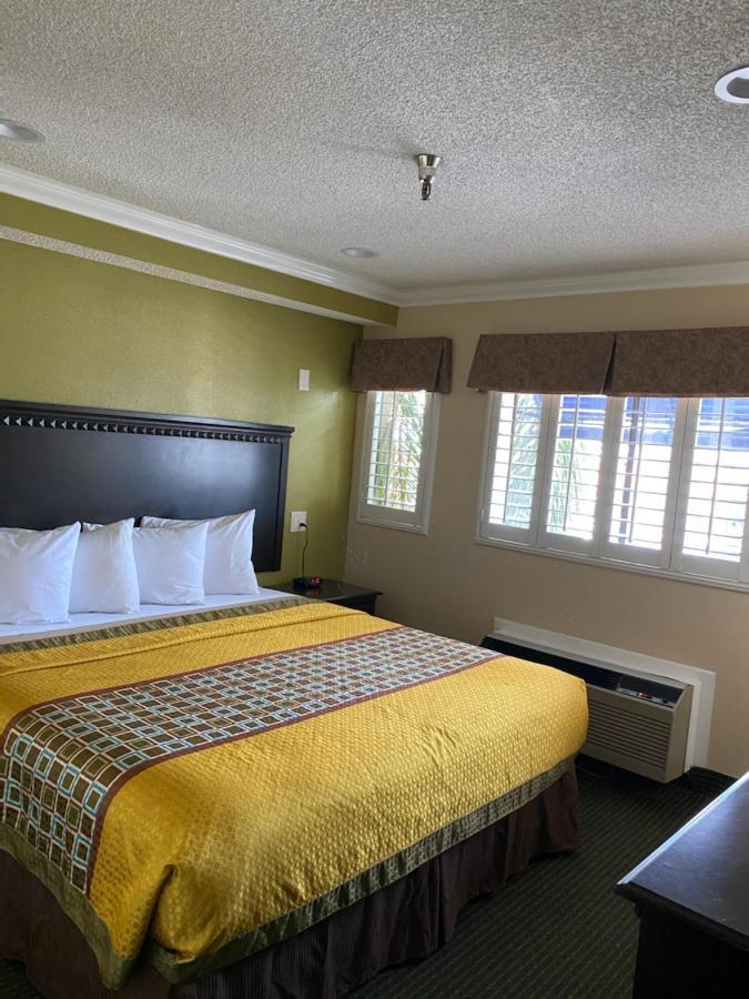 Travelodge By Wyndham Chatsworth Los Angeles Kültér fotó