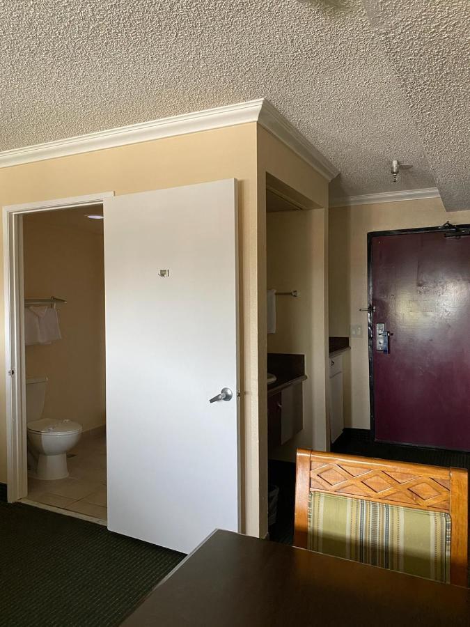 Travelodge By Wyndham Chatsworth Los Angeles Kültér fotó