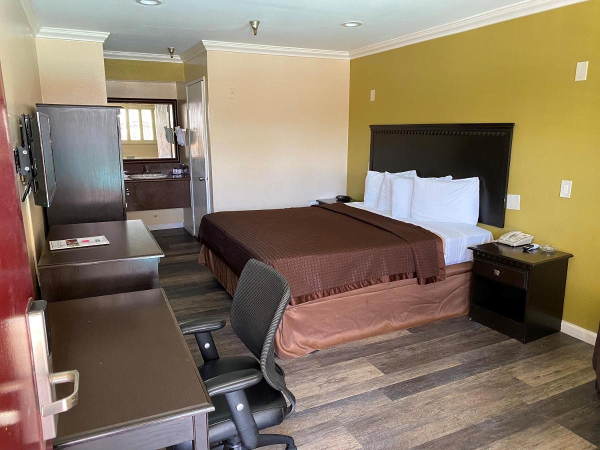 Travelodge By Wyndham Chatsworth Los Angeles Kültér fotó