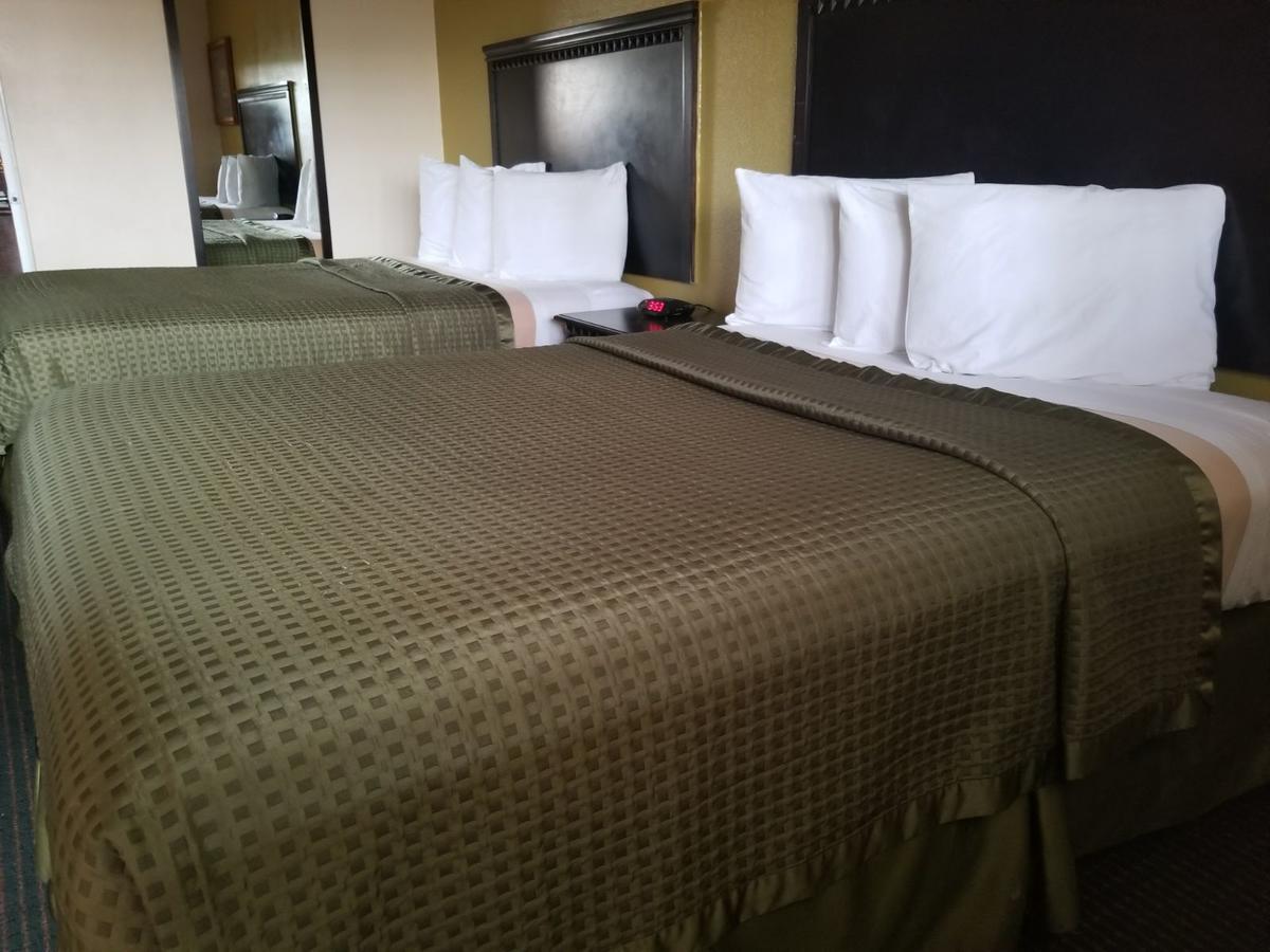 Travelodge By Wyndham Chatsworth Los Angeles Kültér fotó